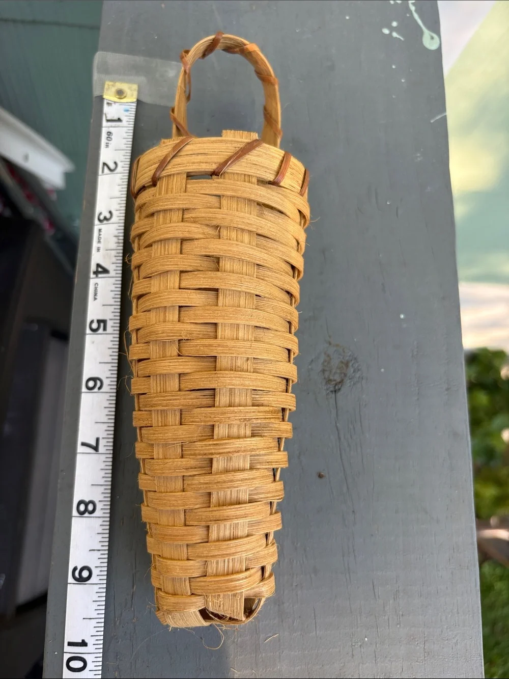 Woven Straw Wall Pocket Basket